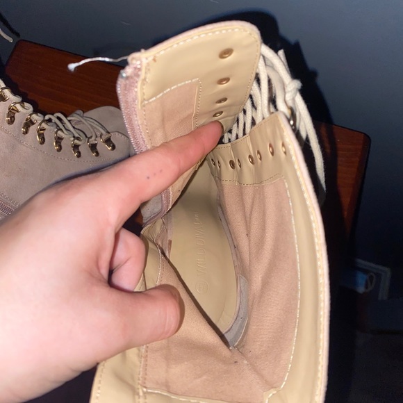 Heels - Picture 5 of 5